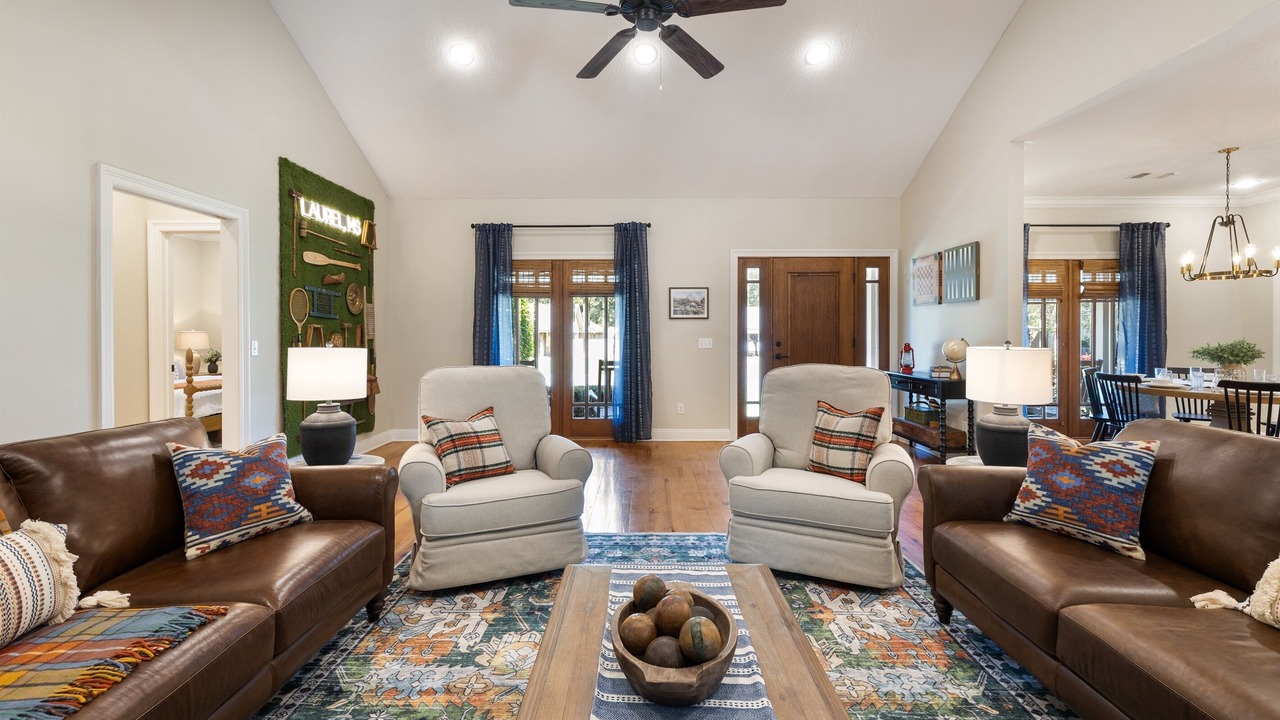 Photo of Livingroom in Laurel
