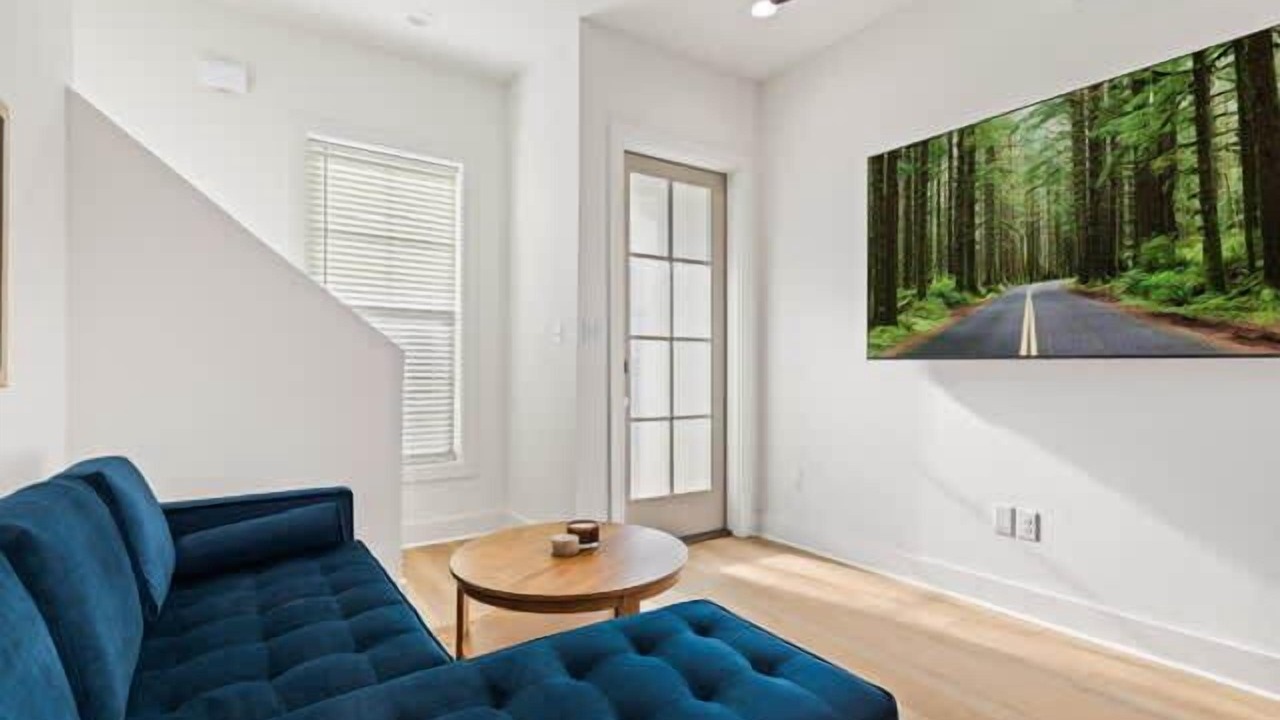Photo of Livingroom in Lafayette