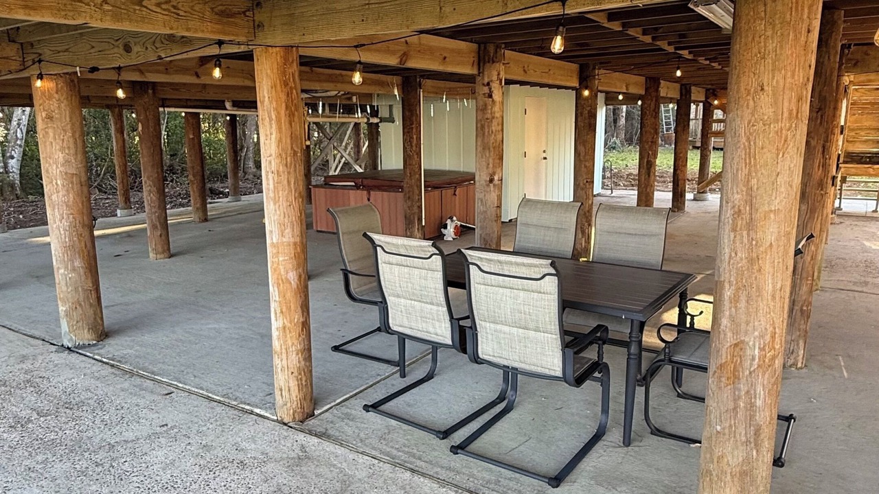 Photo of Outdoor in Theodore