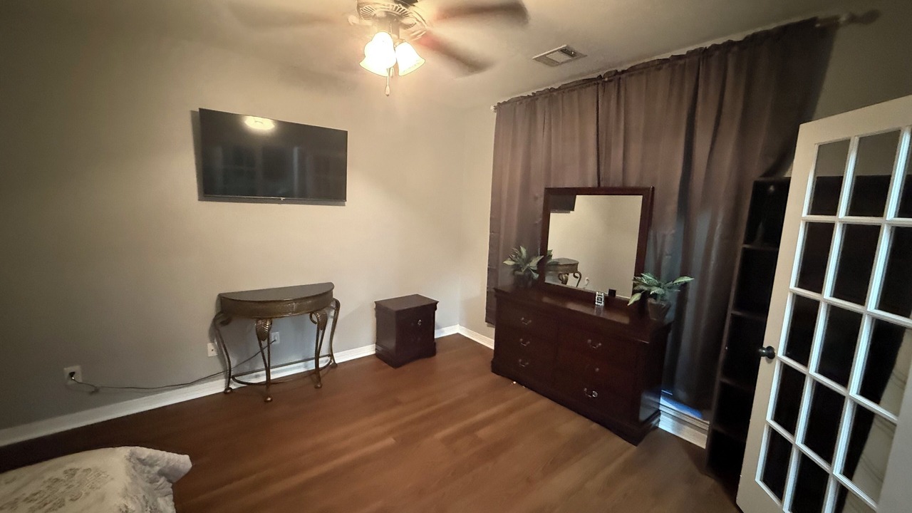 Photo of Bedroom in Gonzales