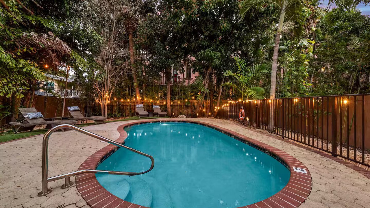 Photo of Outdoor in Beverly Heights