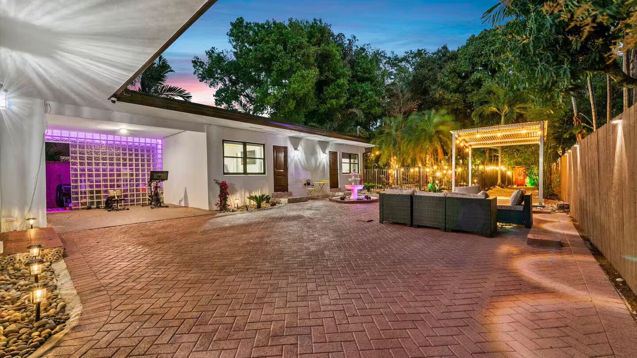 Photo of Patio Balcony in Beverly Heights