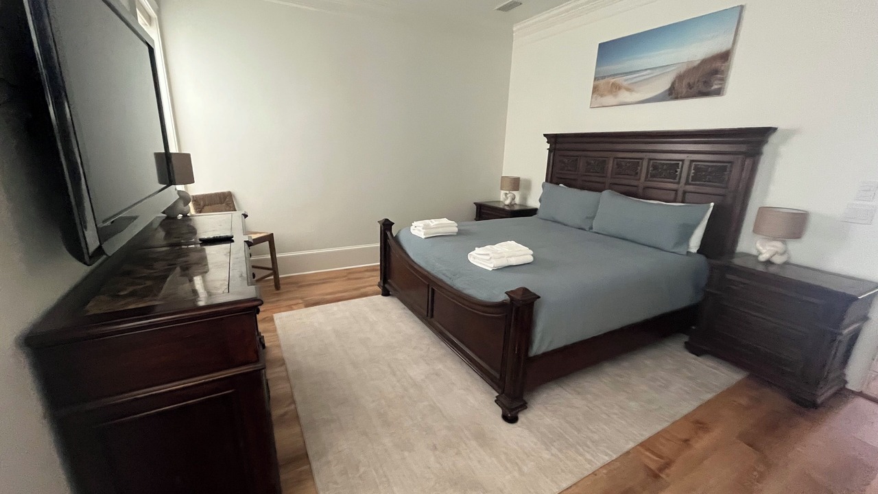 Photo of Bedroom in Clipper Cove