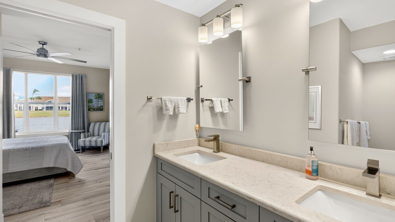 Photo of Bathroom in Tropical Cove
