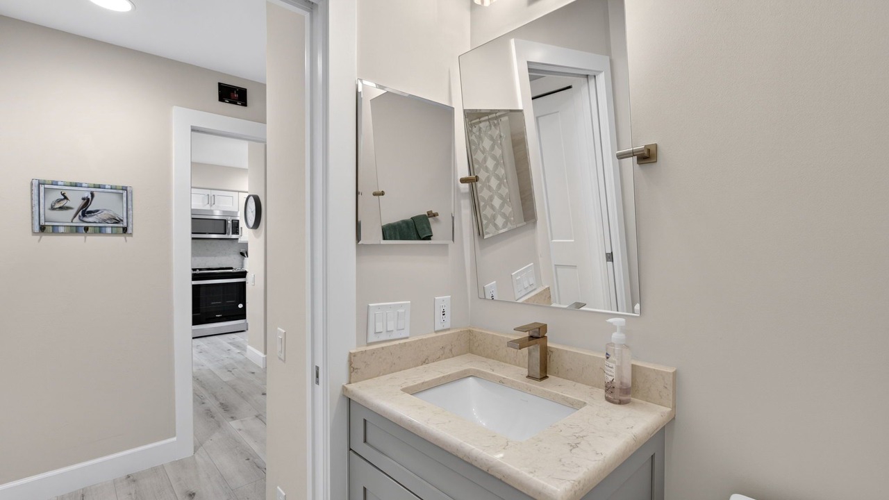 Photo of Bathroom in Tropical Cove