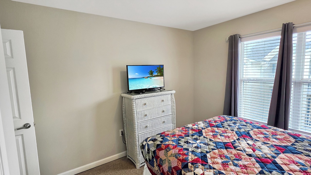 Photo of Bedroom in Gulf Park Estates