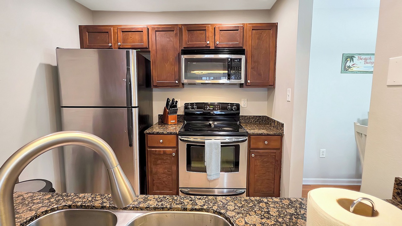 Photo of Kitchen in Gulf Park Estates