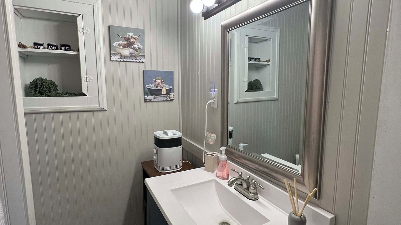 Photo of Bathroom in Linden