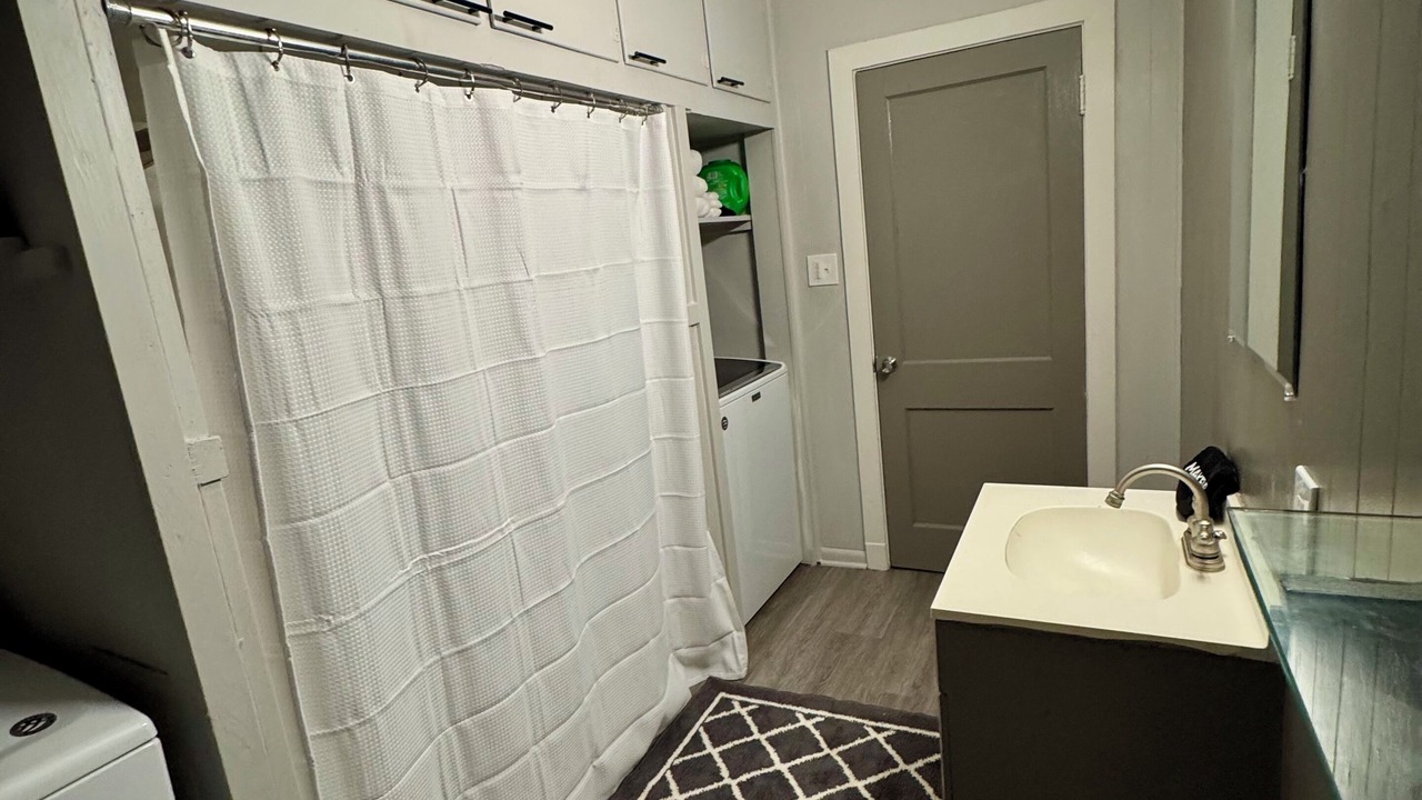 Photo of Bathroom in New Iberia