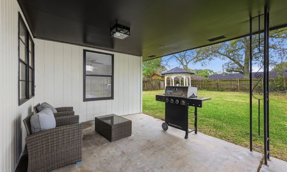 Photo of Patio Balcony in Groves