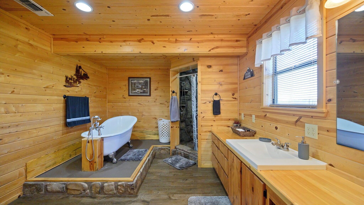 Photo of Bathroom in Smithville