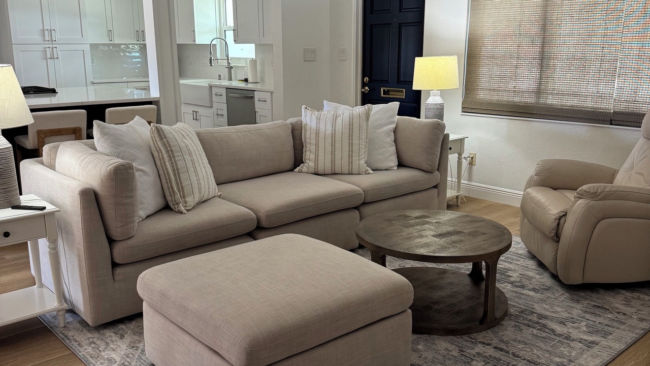 Photo of Livingroom in Disston Heights