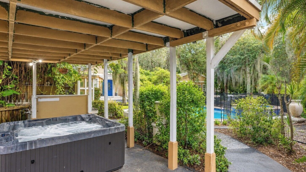 Photo of Patio Balcony in Cloud Lake