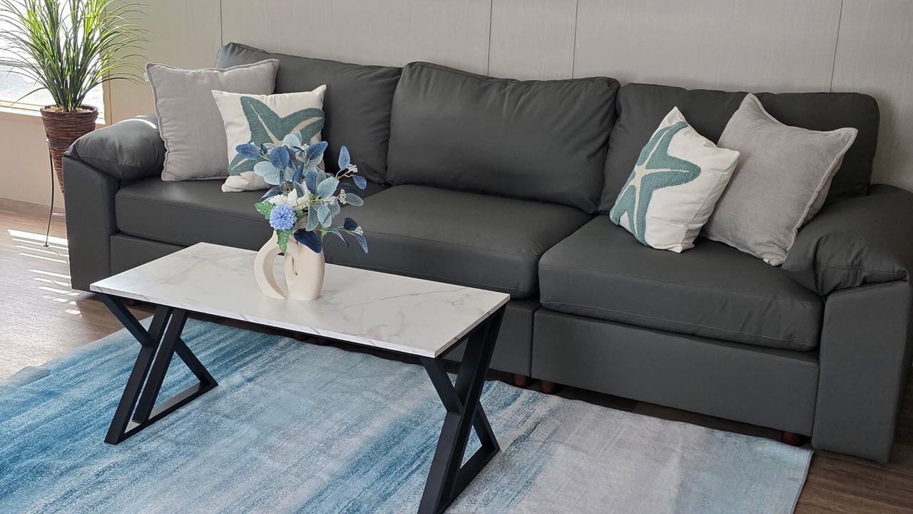 Photo of Livingroom in Ono Island