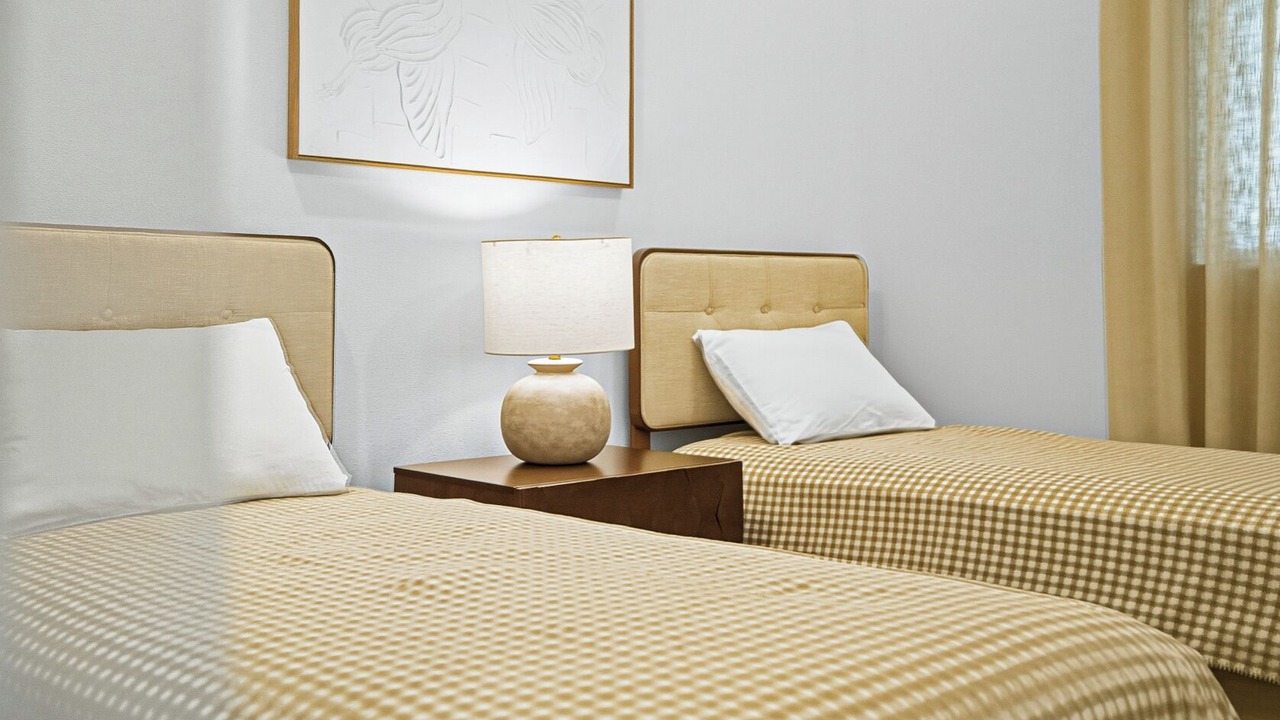 Photo of Bedroom in Pine Valley