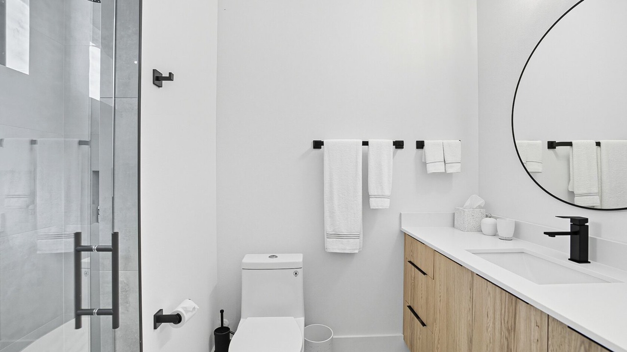 Photo of Bathroom in Pine Valley