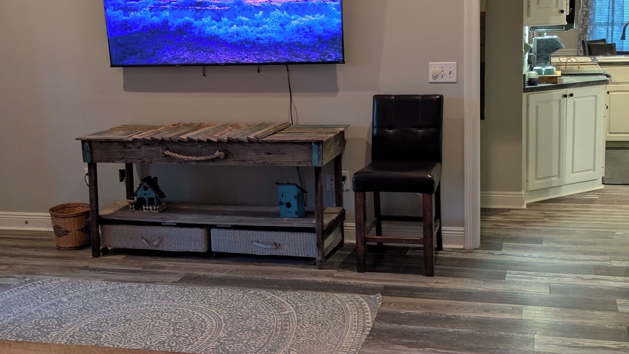 Photo of Livingroom in Tougaloo