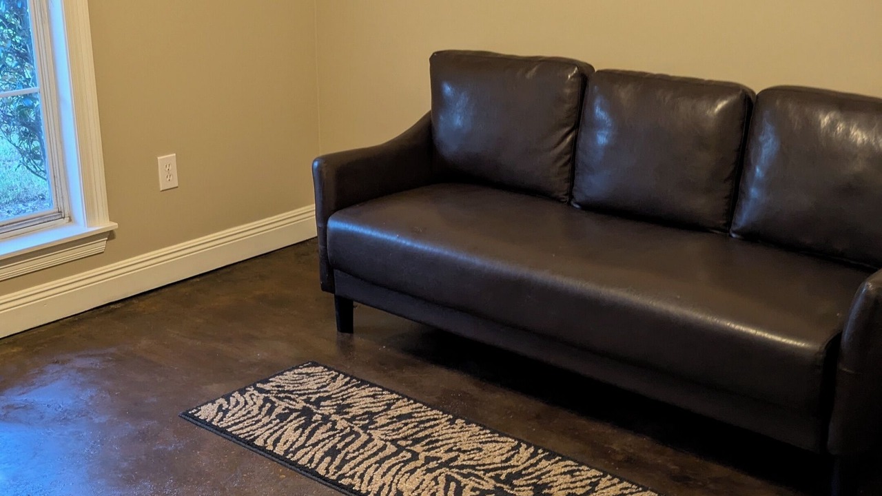 Photo of Livingroom in Tougaloo