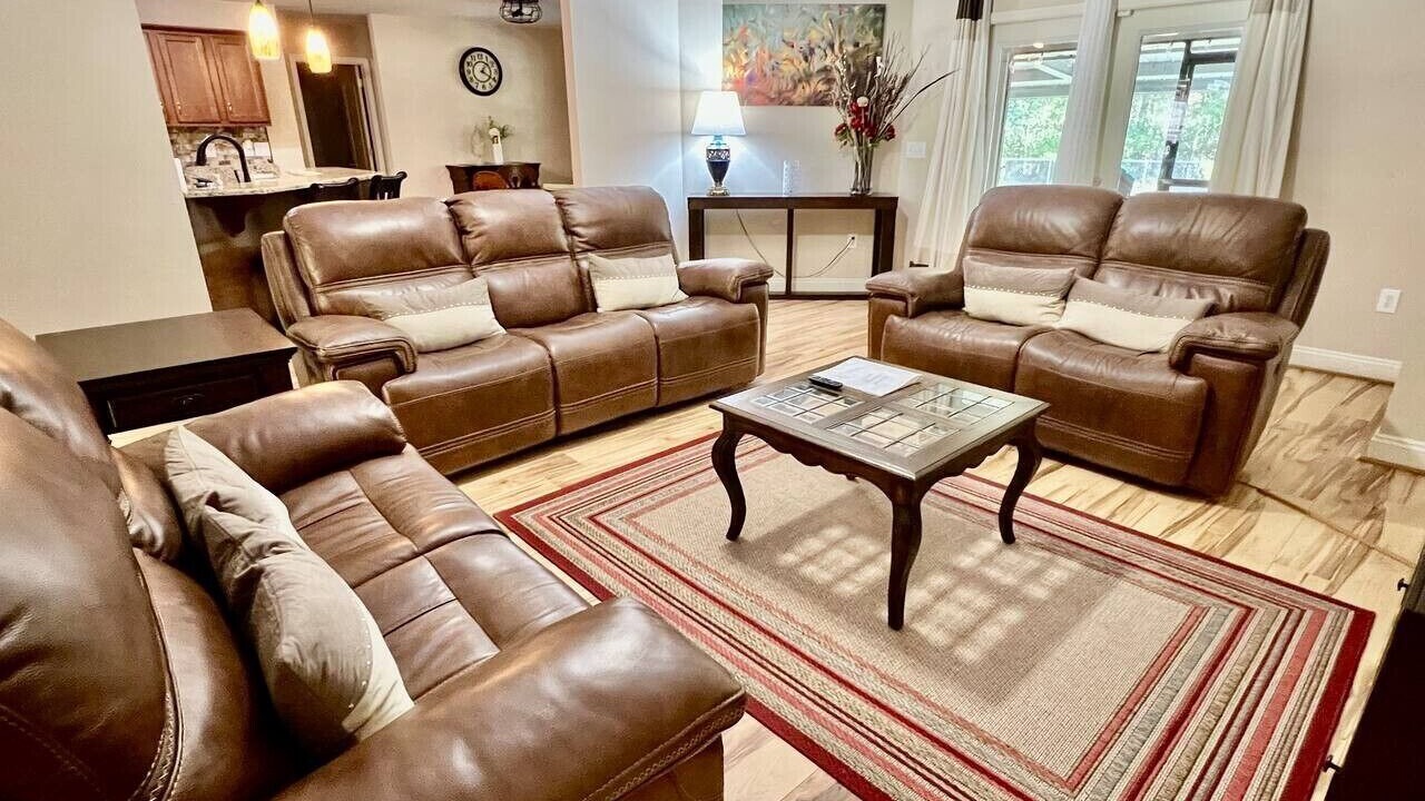 Photo of Livingroom in Ono Island