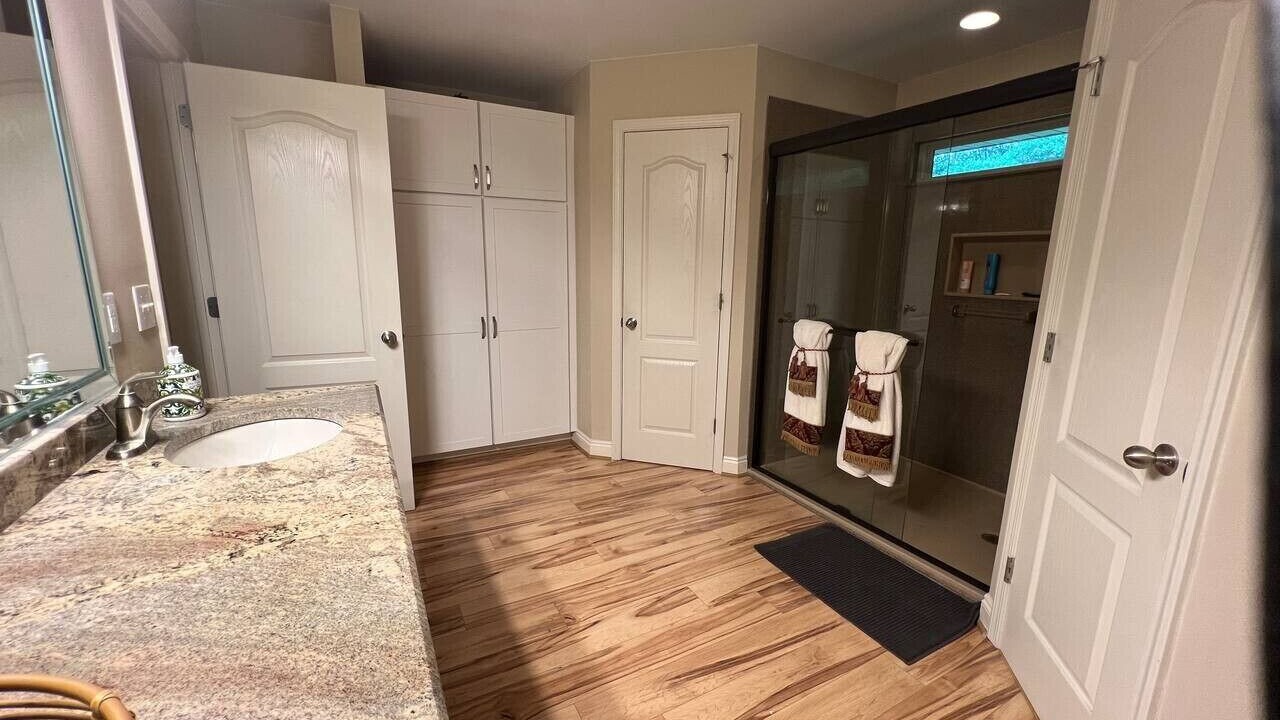 Photo of Bathroom in Ono Island