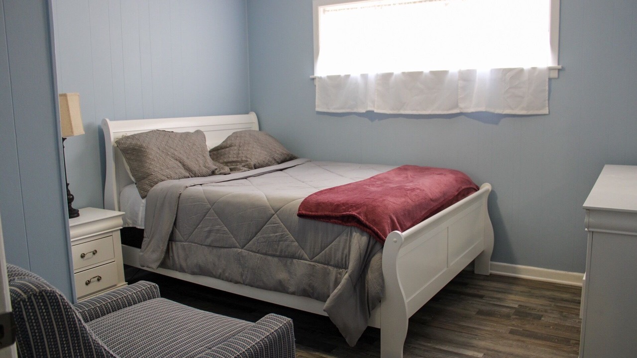 Photo of Bedroom in Overton