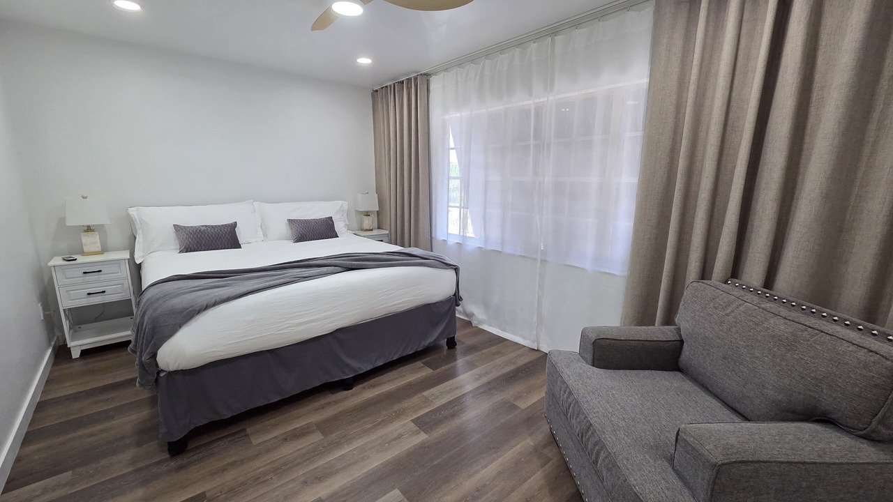 Photo of Bedroom in Swann Estates