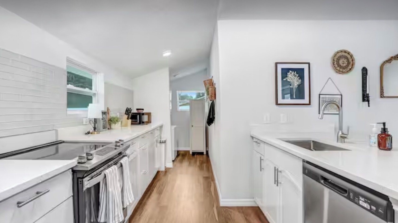 Photo of Kitchen in Downtown Zephyrhills