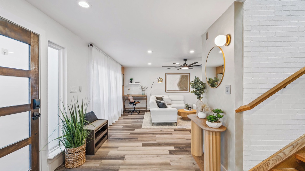 Photo of Livingroom in Northwest Dallas