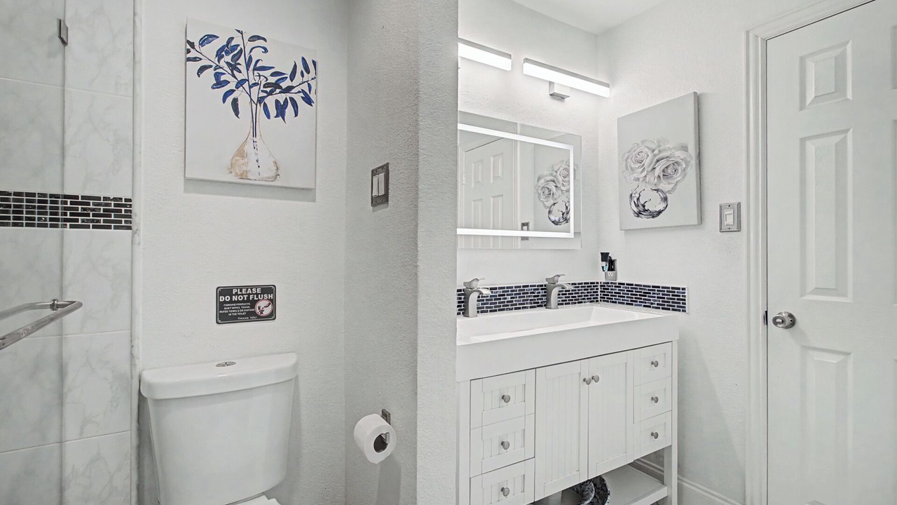Photo of Bathroom in Far North Dallas