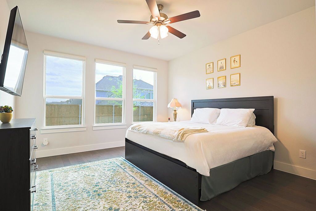 Photo of Bedroom in Garland