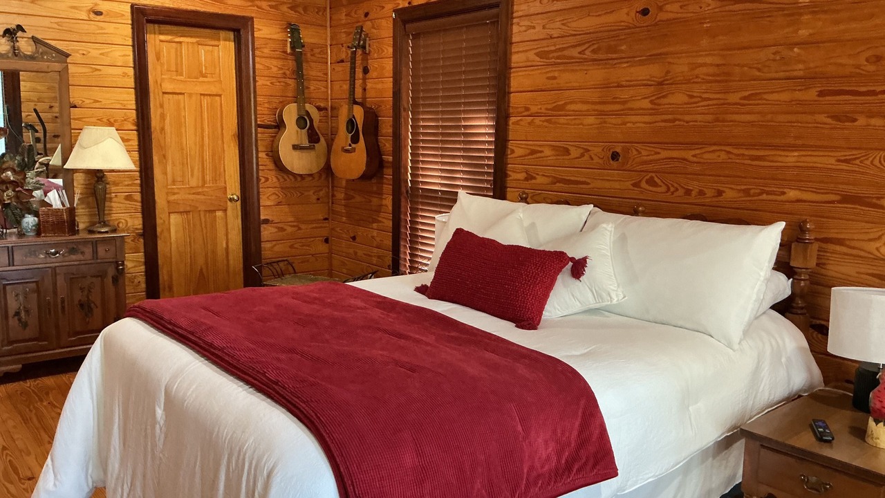 Photo of Bedroom in Samantha