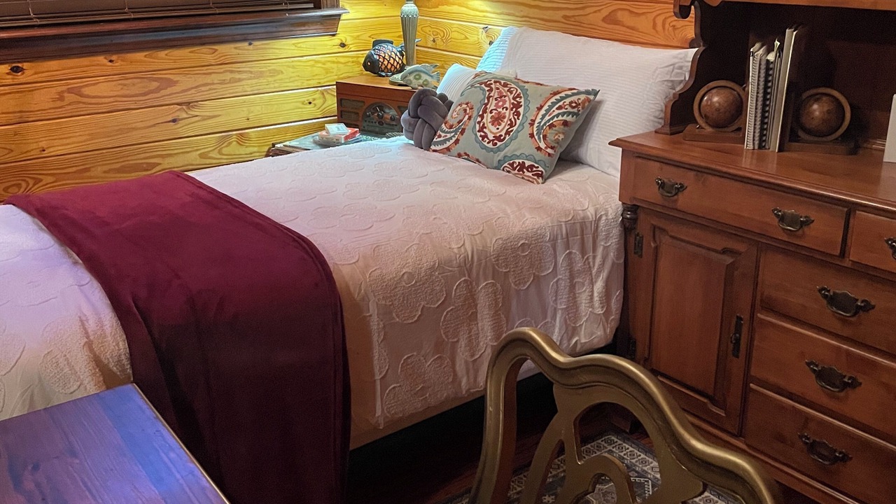 Photo of Bedroom in Samantha