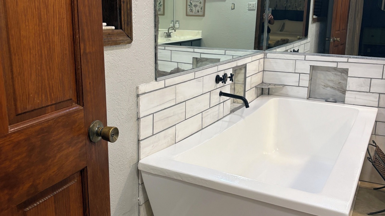 Photo of Bathroom in Bell City