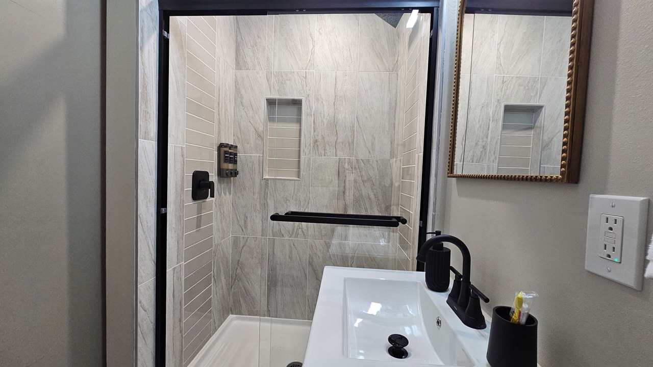 Photo of Bathroom in Royal Oak Golf Country Club