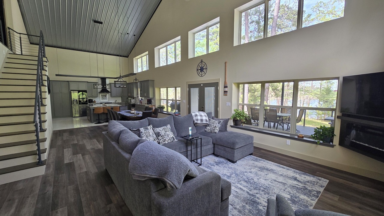 Photo of Livingroom in Ore City