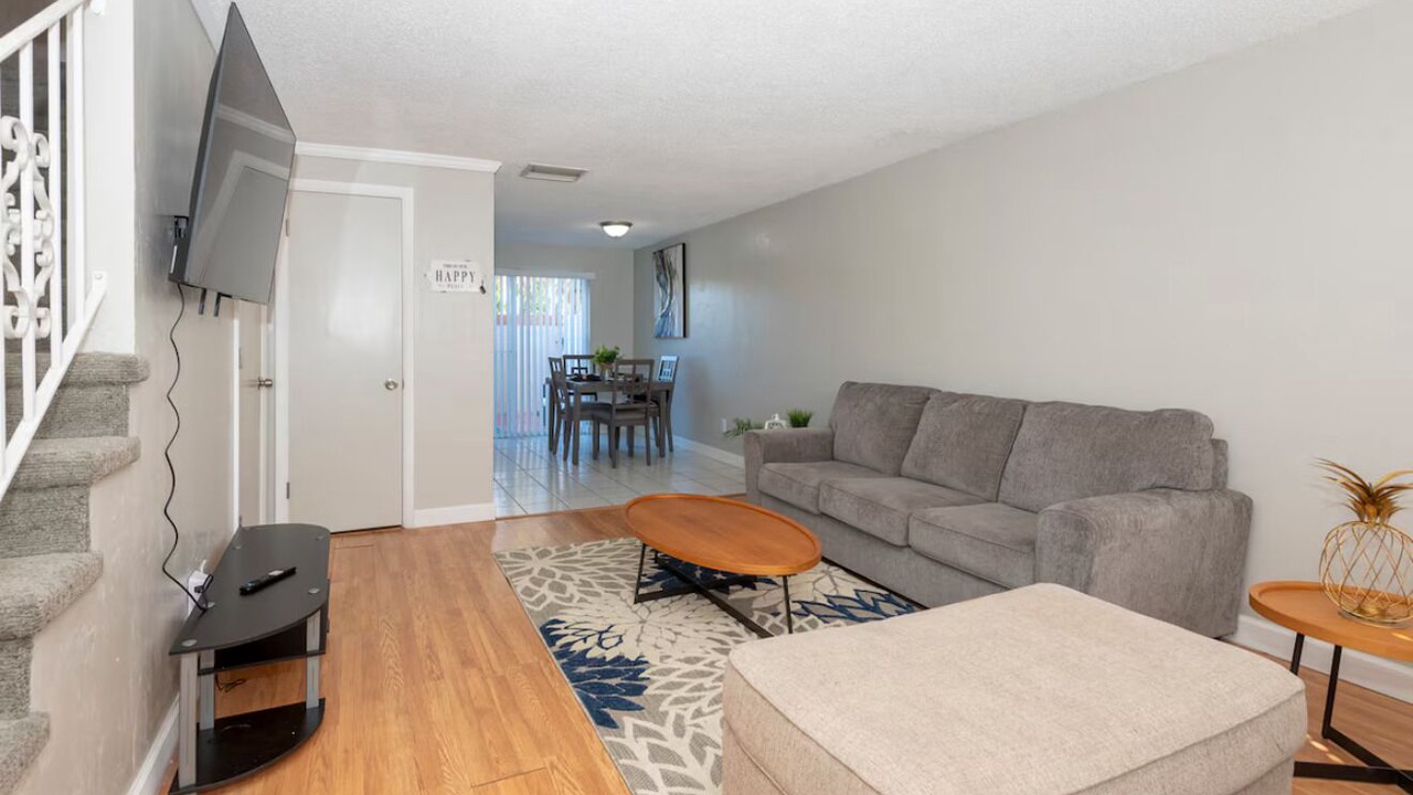 Photo of Livingroom in South Daytona