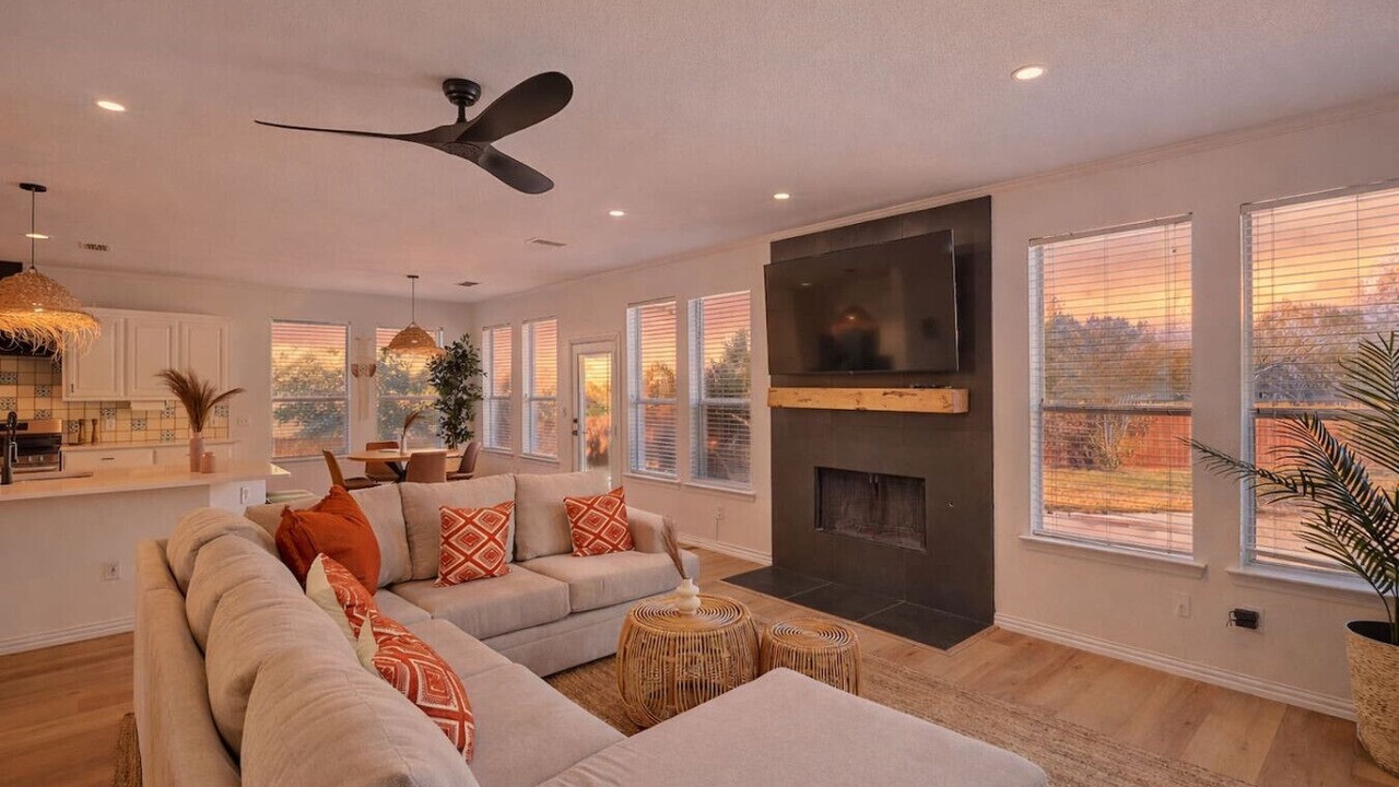 Photo of Livingroom in Sachse