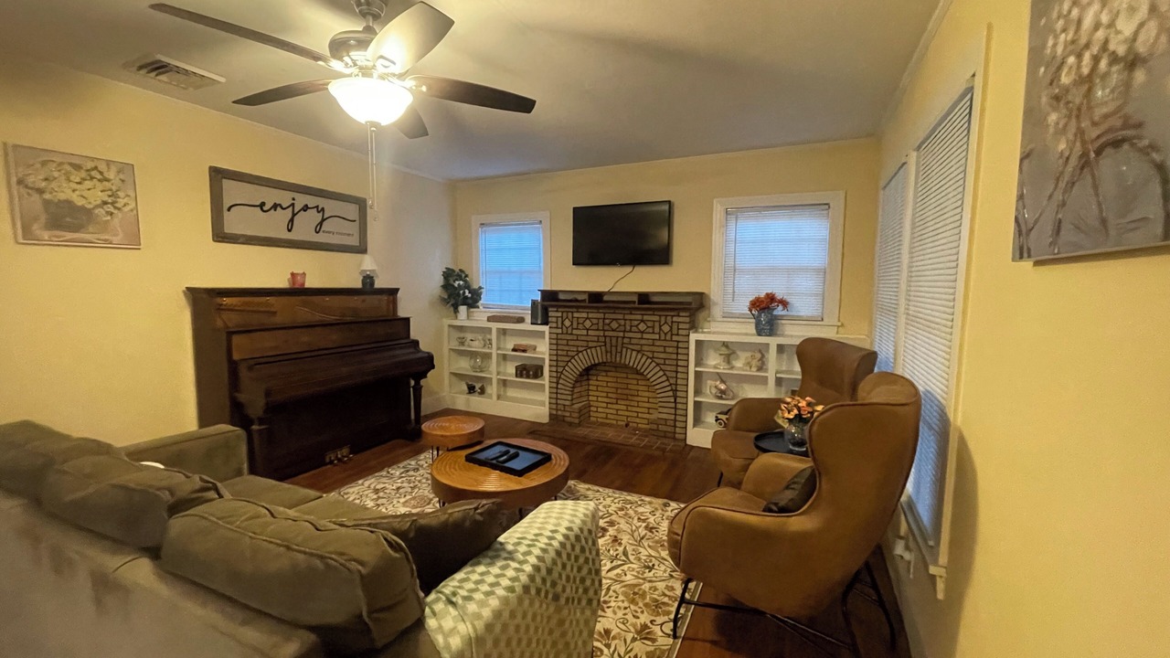 Photo of Livingroom in Bossier City