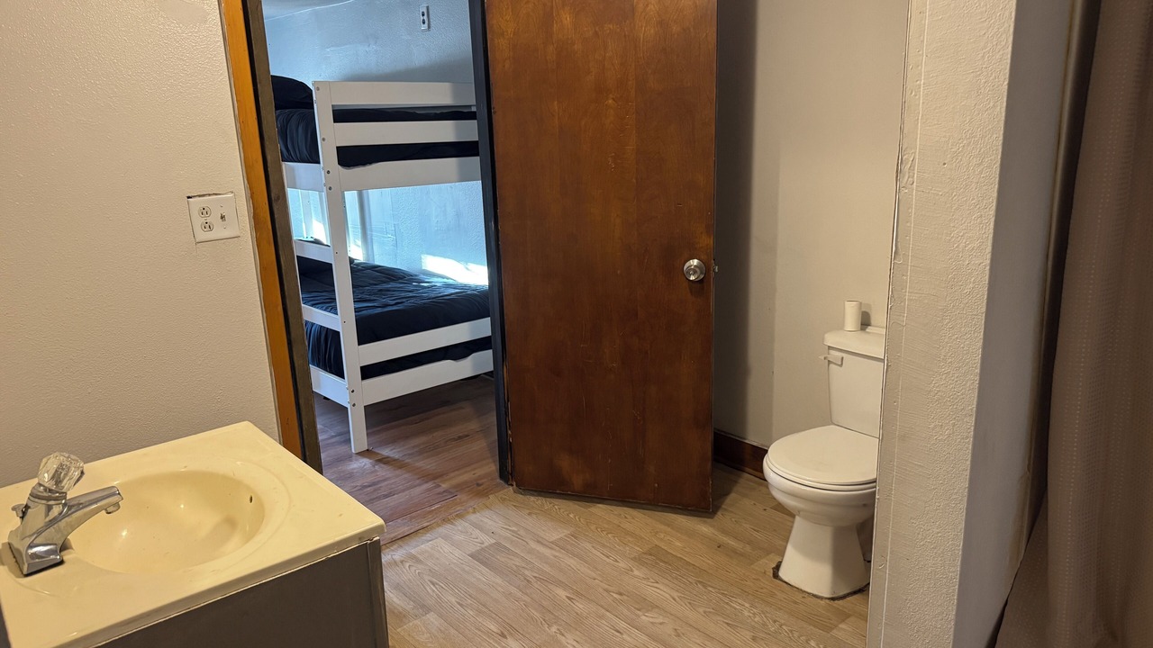 Photo of Bathroom in De Valls Bluff