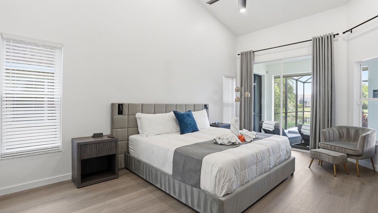Photo of Bedroom in Crown Pointe
