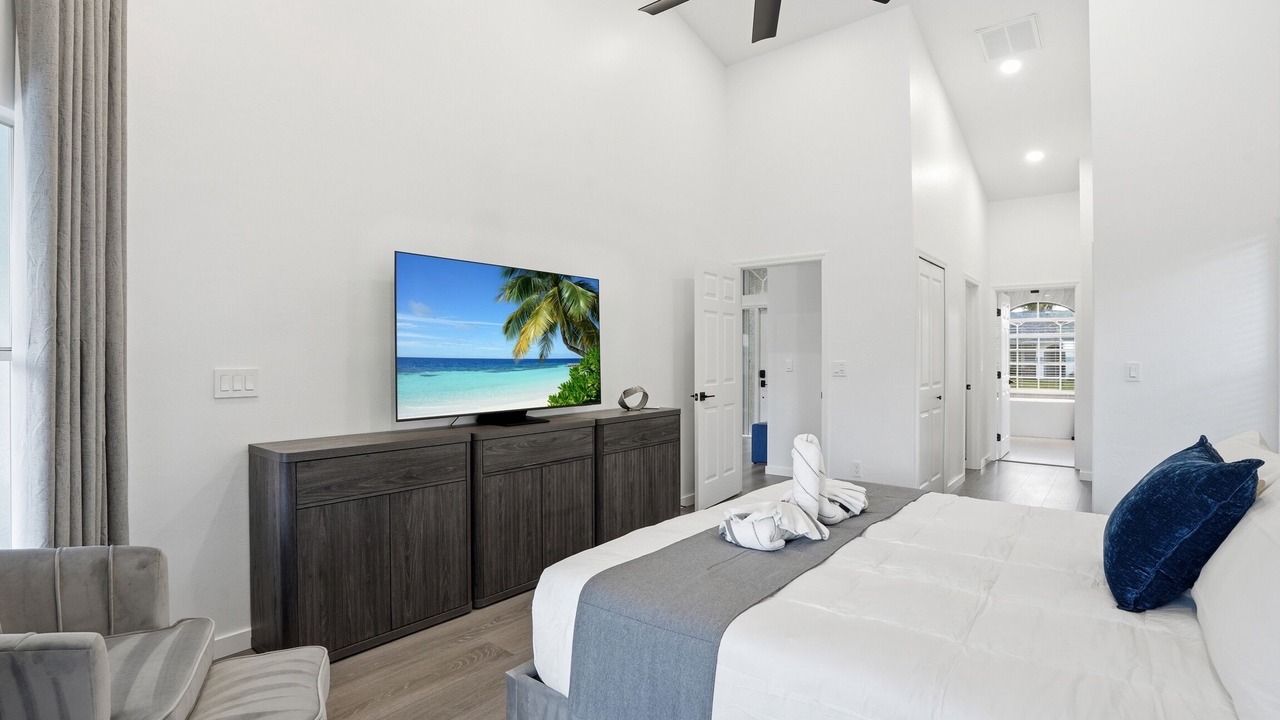 Photo of Bedroom in Crown Pointe