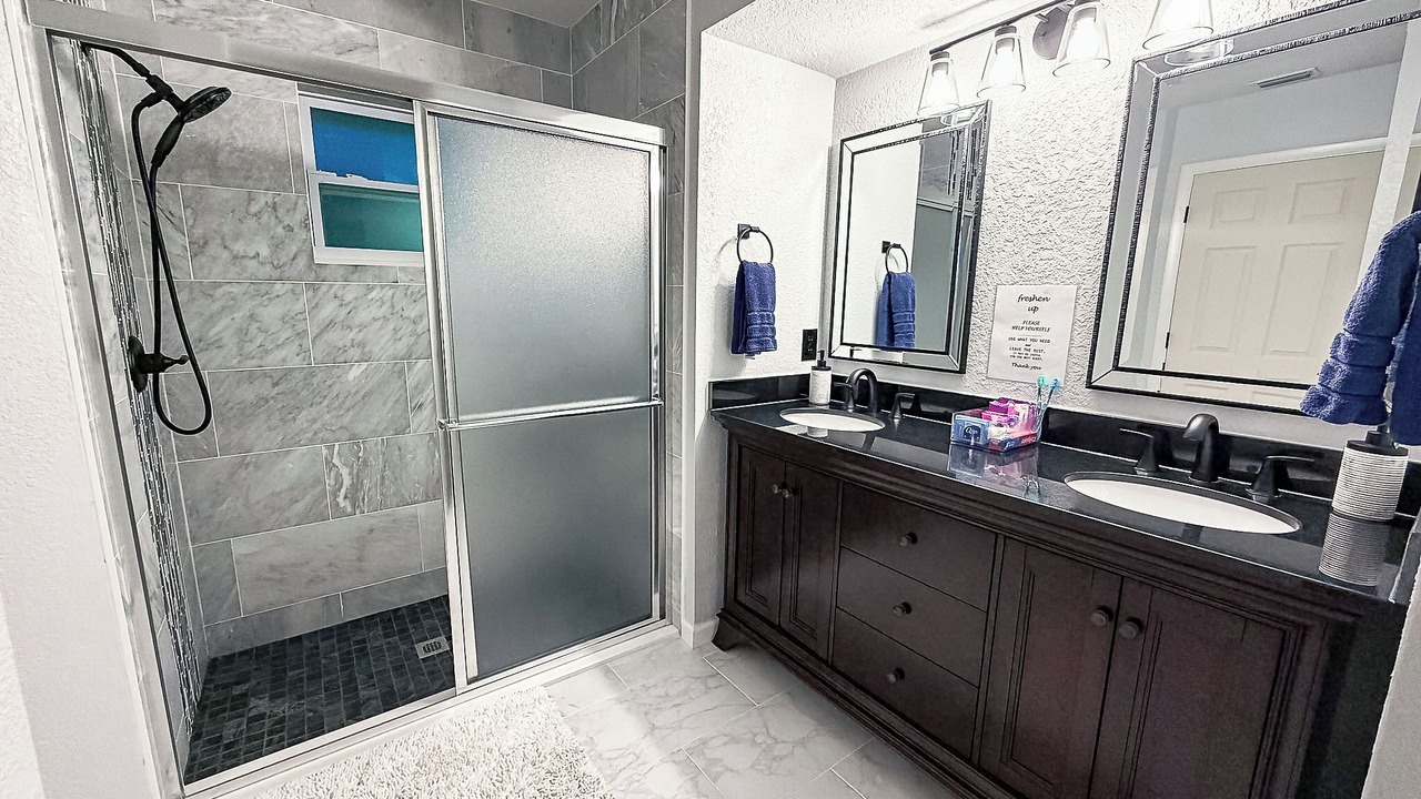 Photo of Bathroom in Port Charlotte
