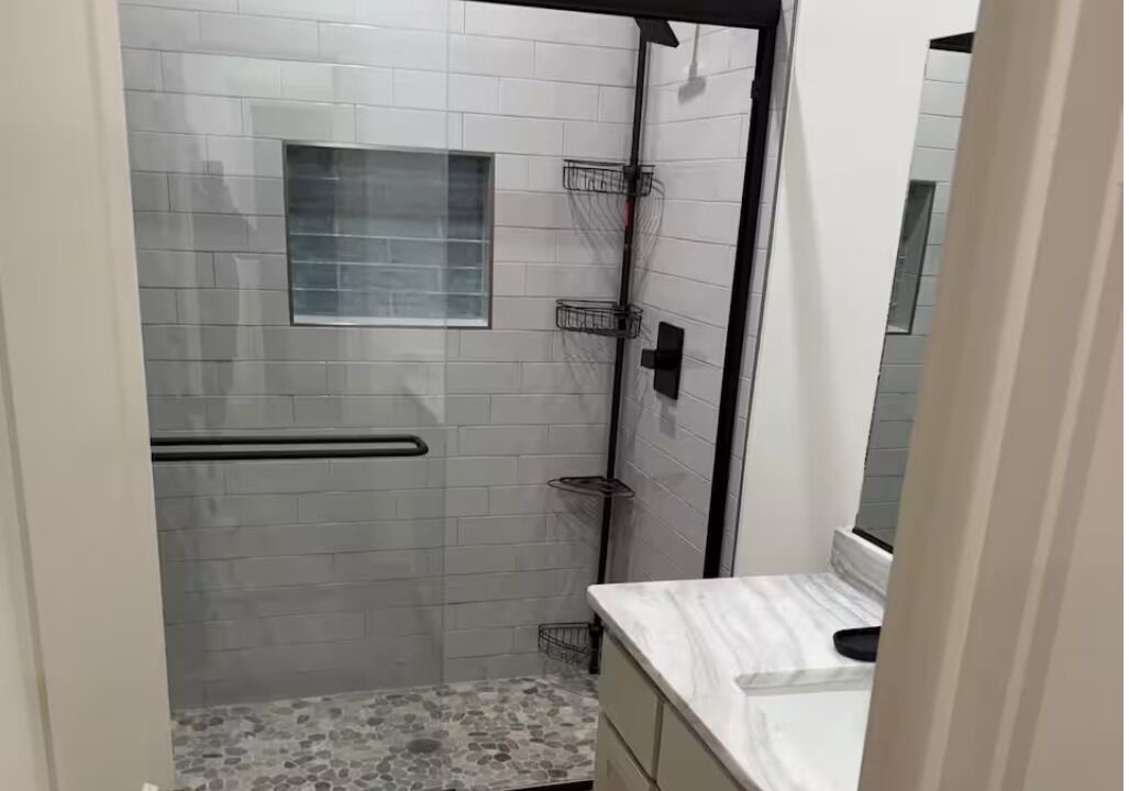Photo of Bathroom in Calera