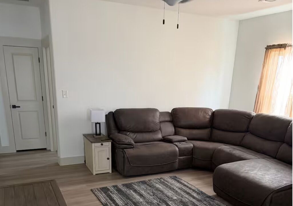 Photo of Livingroom in Calera