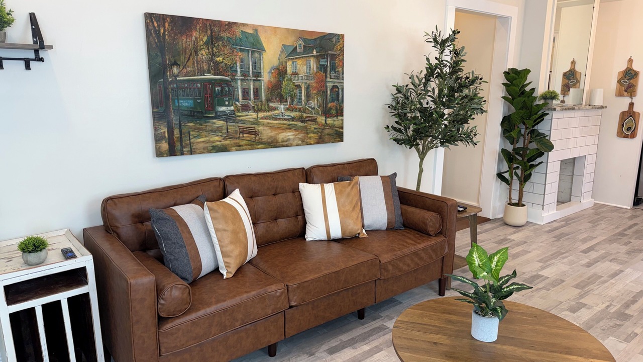 Photo of Livingroom in West Riverside