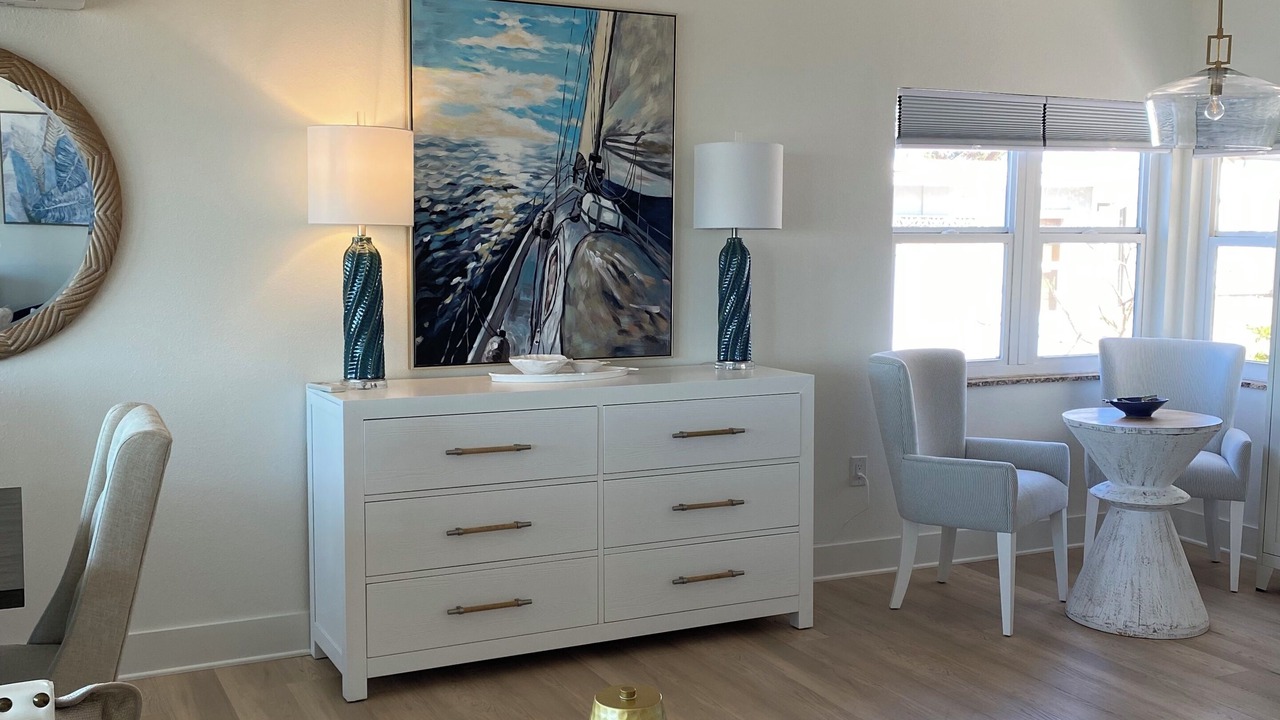 Photo of Livingroom in Englewood