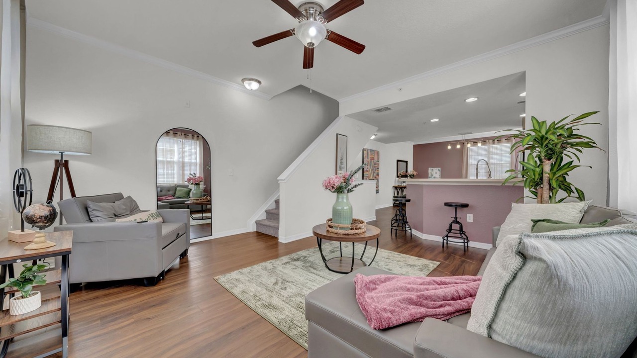 Photo of Livingroom in Westchase
