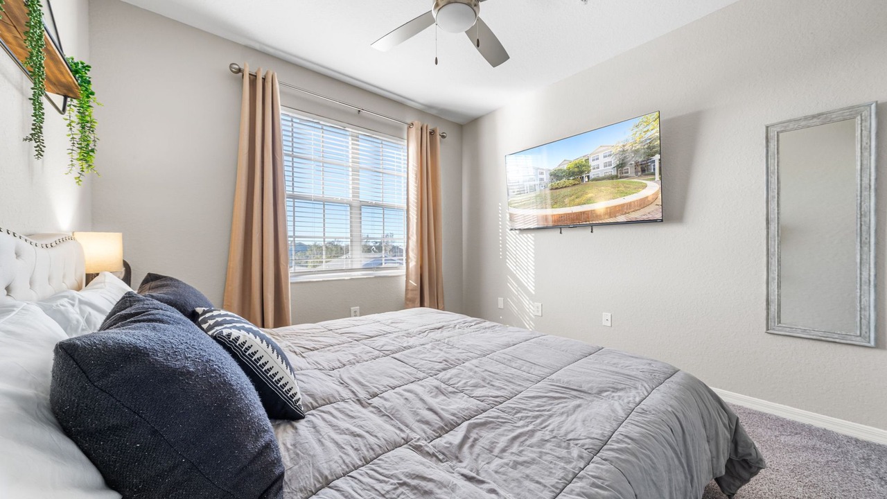 Photo of Bedroom in Westchase