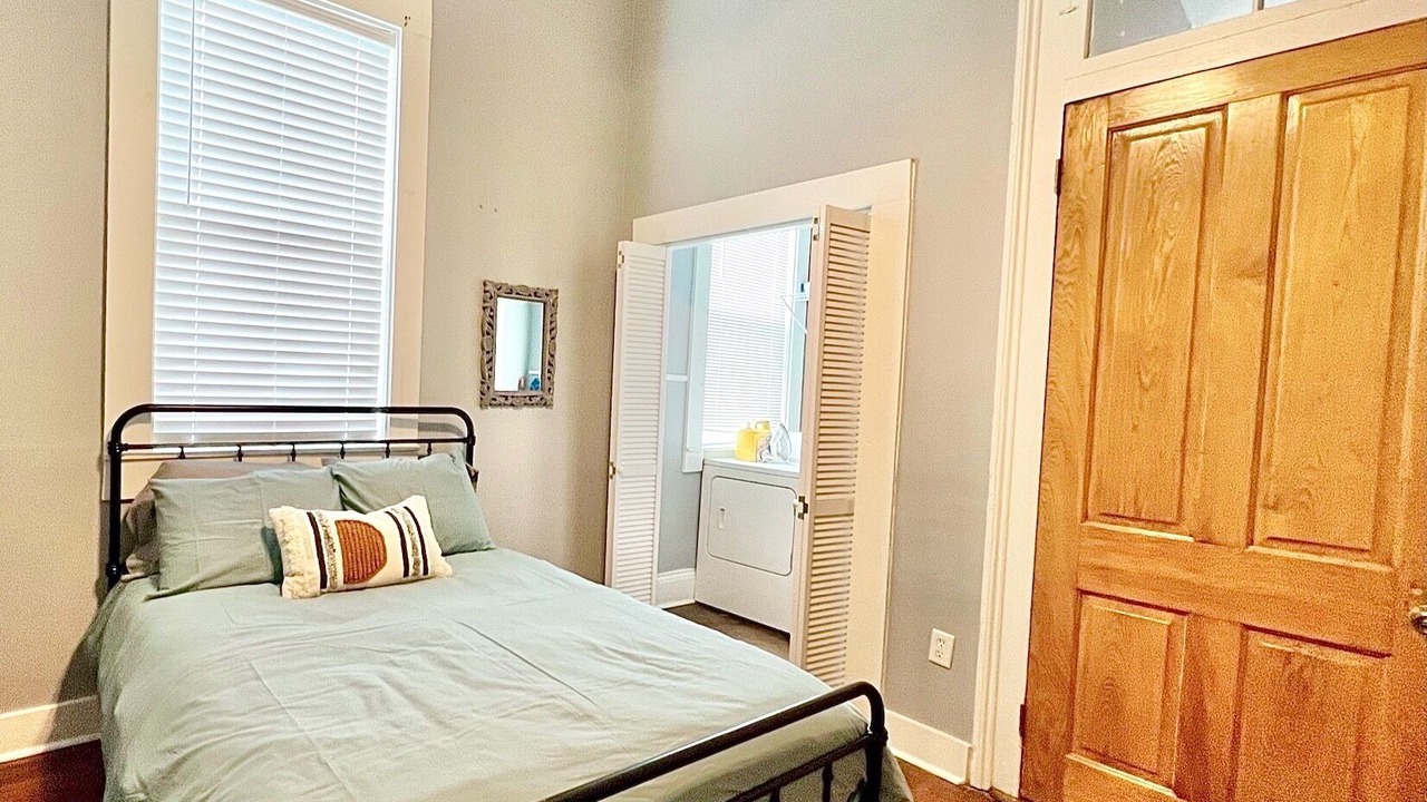 Photo of Bedroom in Esplanade Ridge