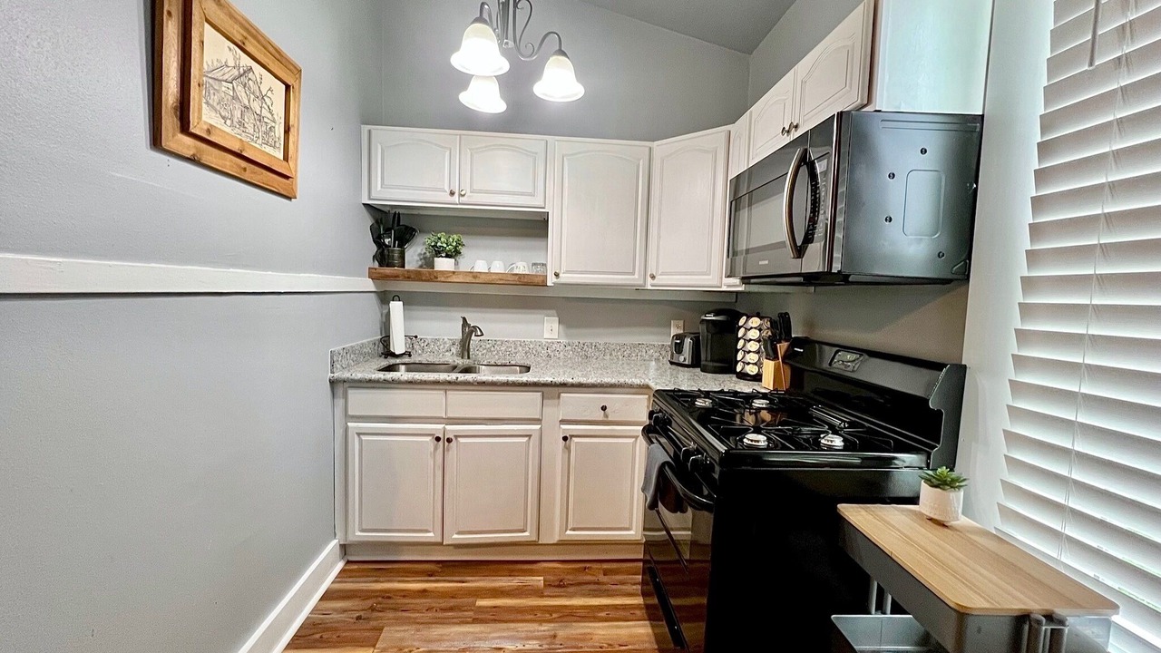 Photo of Kitchen in Esplanade Ridge